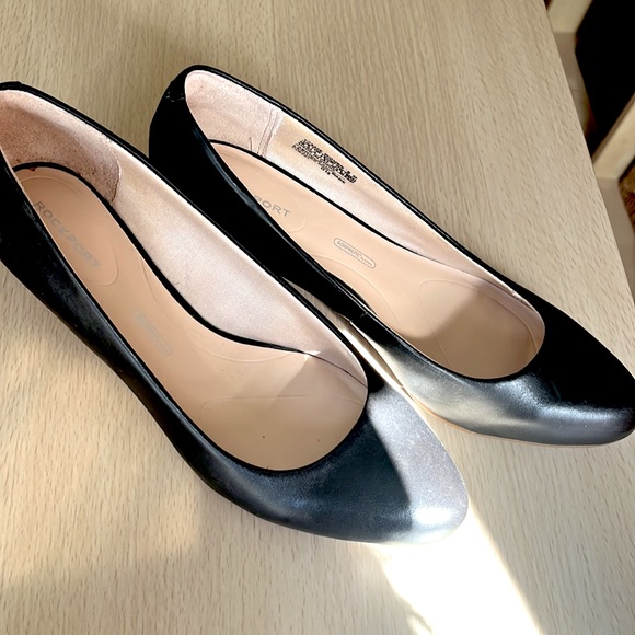 Women’s wedge shoes by Rockport, size 6.5, black. Worn just 2 times, like new - Picture 6 of 7